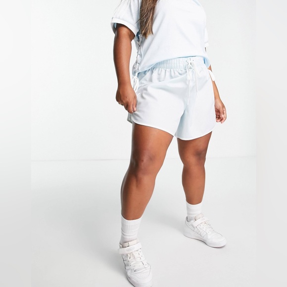 Adidas Originals always original shorts - Picture 4 of 4